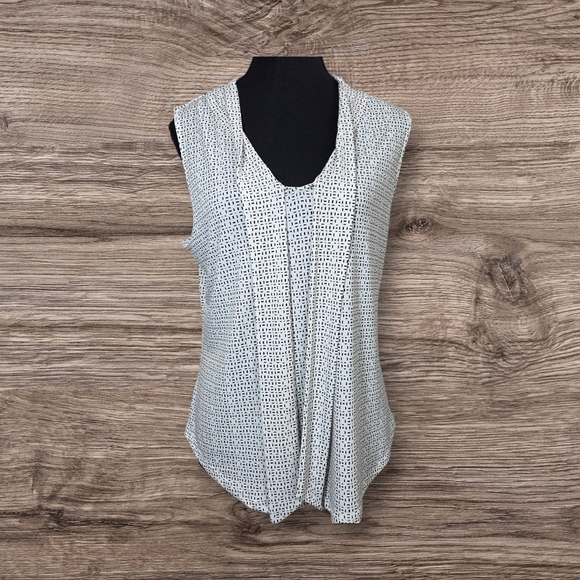 ⭐️Banana Republic Gray Asymmetrical Tank Top With Tie Size Med - Picture 1 of 5